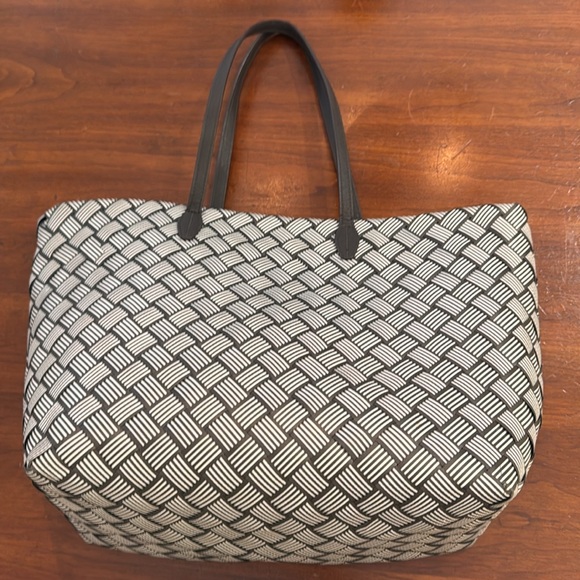 Henri Bendel Woven Tote Bag - Picture 2 of 9